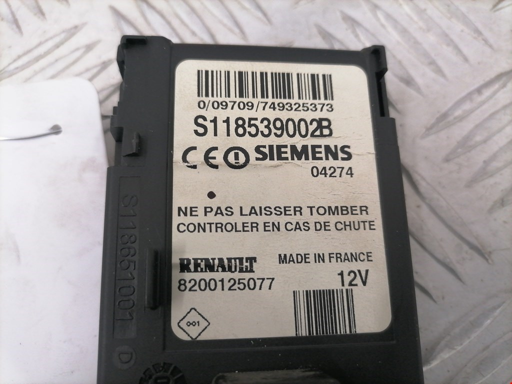 Замок зажигания RENAULT Scenic II 2003-2010