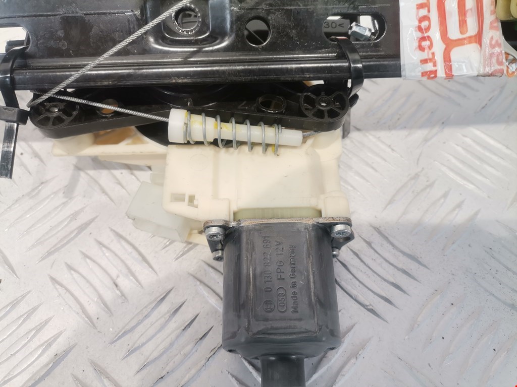 Стеклоподъемник передний правый MERCEDES-BENZ B-Class W246 2011-2018