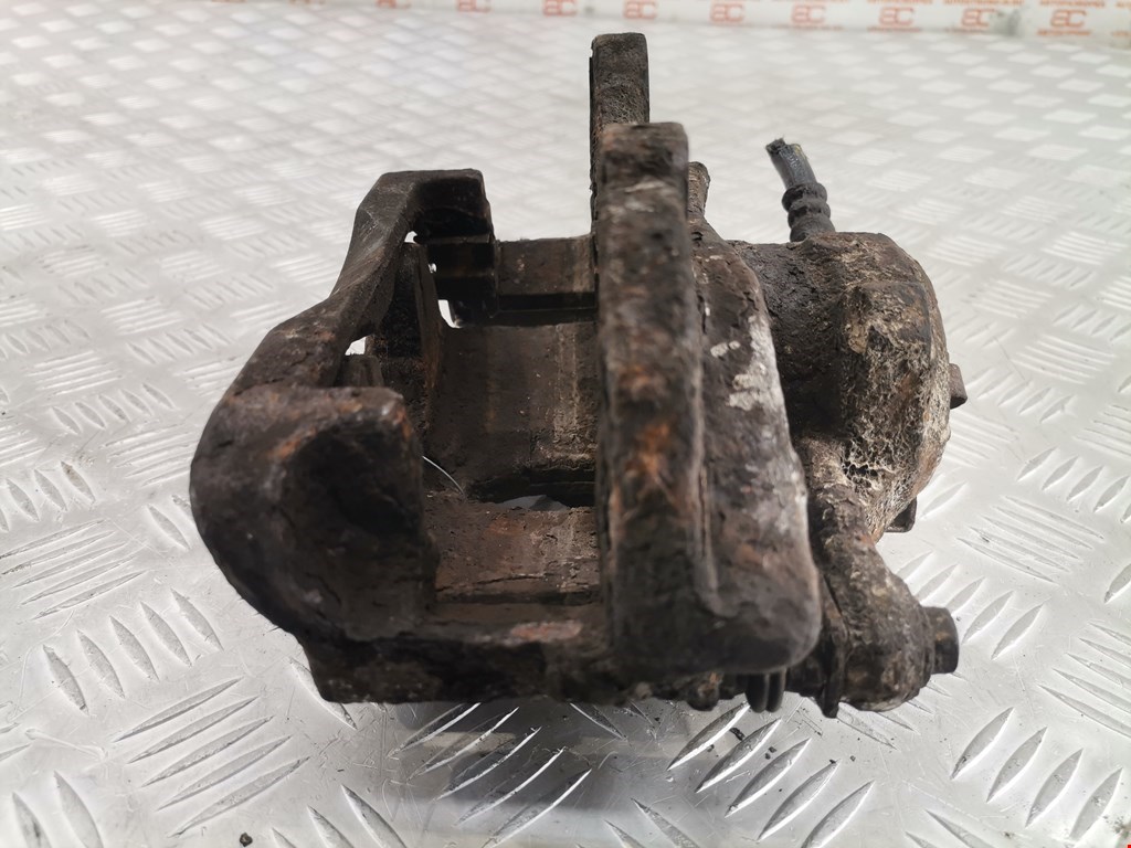 Суппорт передний левый LANCIA Phedra 2002-2010