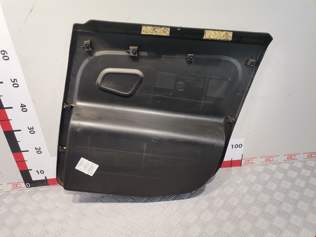 Обшивка двери задняя левая FIAT Doblo 2 2009-2014