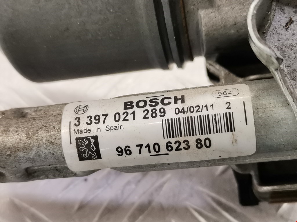 Моторчик стеклоочистителя передний PEUGEOT Partner 2008-2018