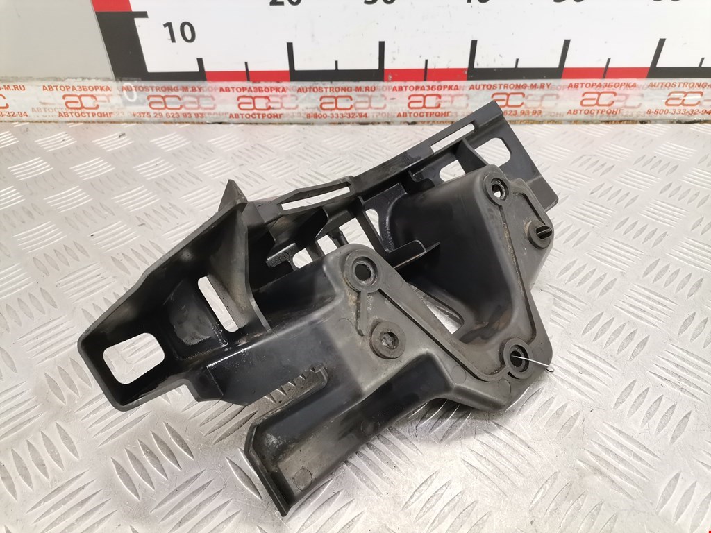 Кронштейн заднего бампера левый правый LAND ROVER Range Rover Sport 2005-2013