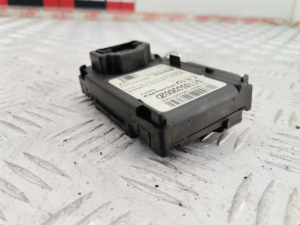 Замок зажигания RENAULT Scenic II 2003-2010