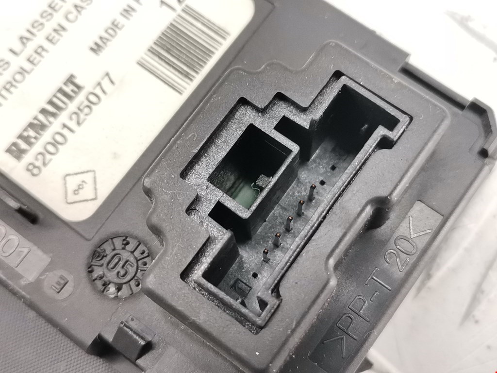 Замок зажигания RENAULT Scenic II 2003-2010