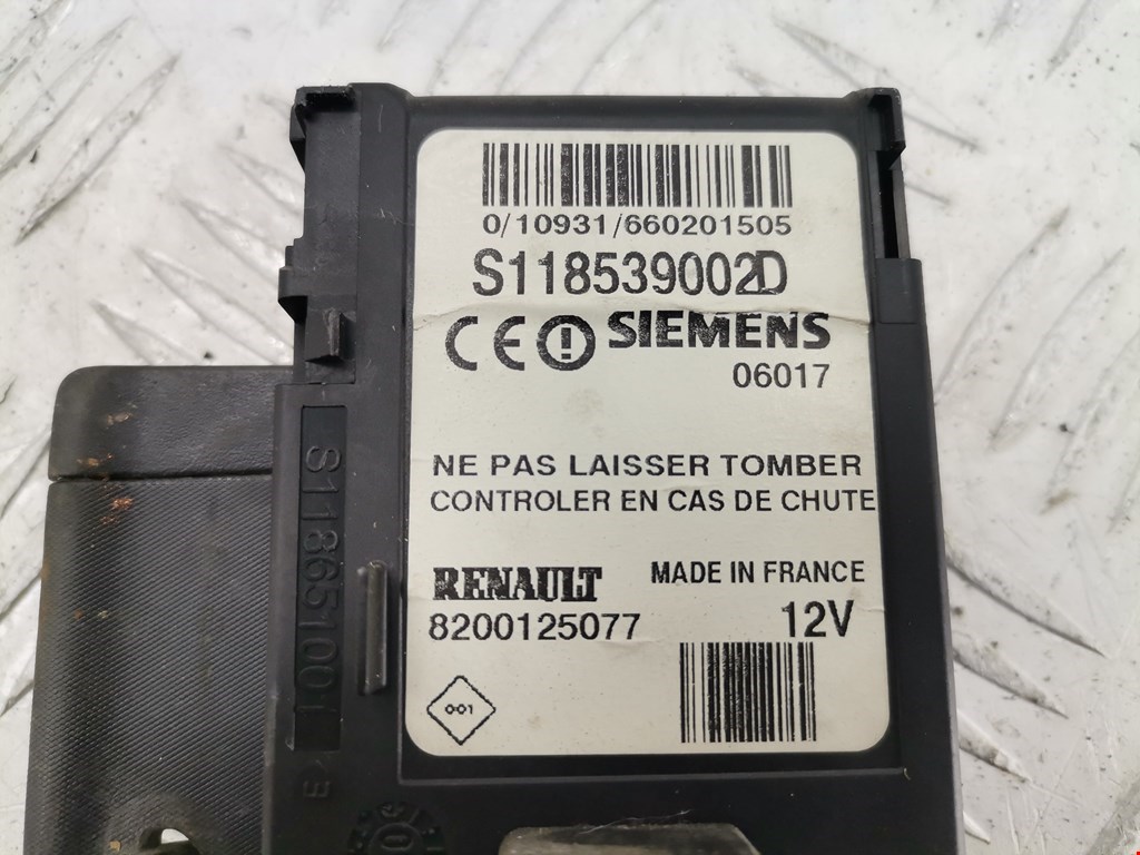 Замок зажигания RENAULT Scenic II 2003-2010