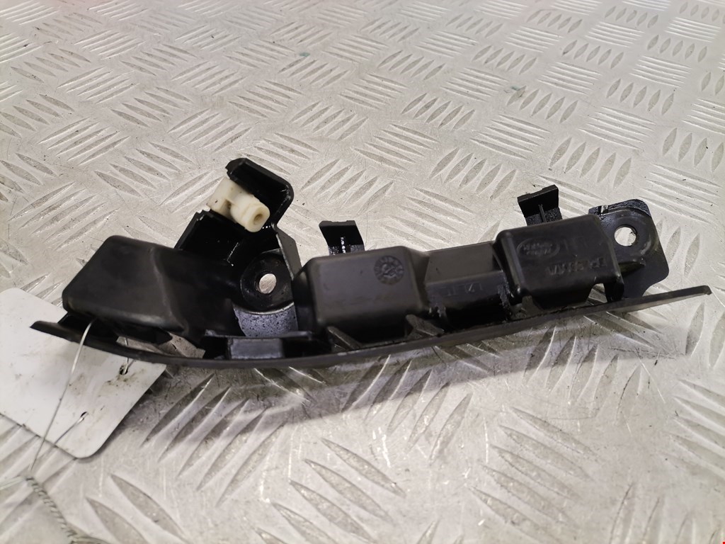 Кронштейн заднего бампера левый правый LAND ROVER Range Rover Sport 2005-2013