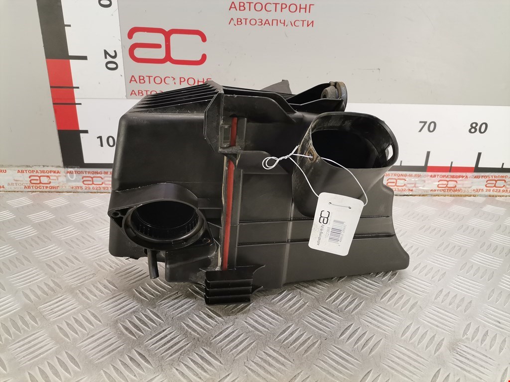 Корпус воздушного фильтра SKODA Roomster 2006-2015