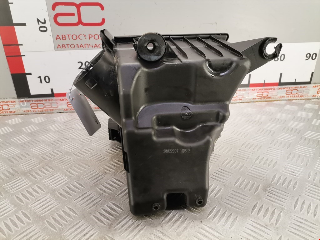 Корпус воздушного фильтра SKODA Roomster 2006-2015