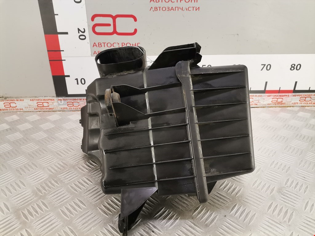 Корпус воздушного фильтра SKODA Roomster 2006-2015