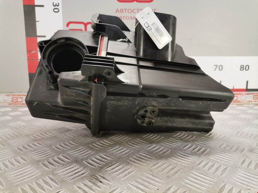 Корпус воздушного фильтра SKODA Roomster 2006-2015