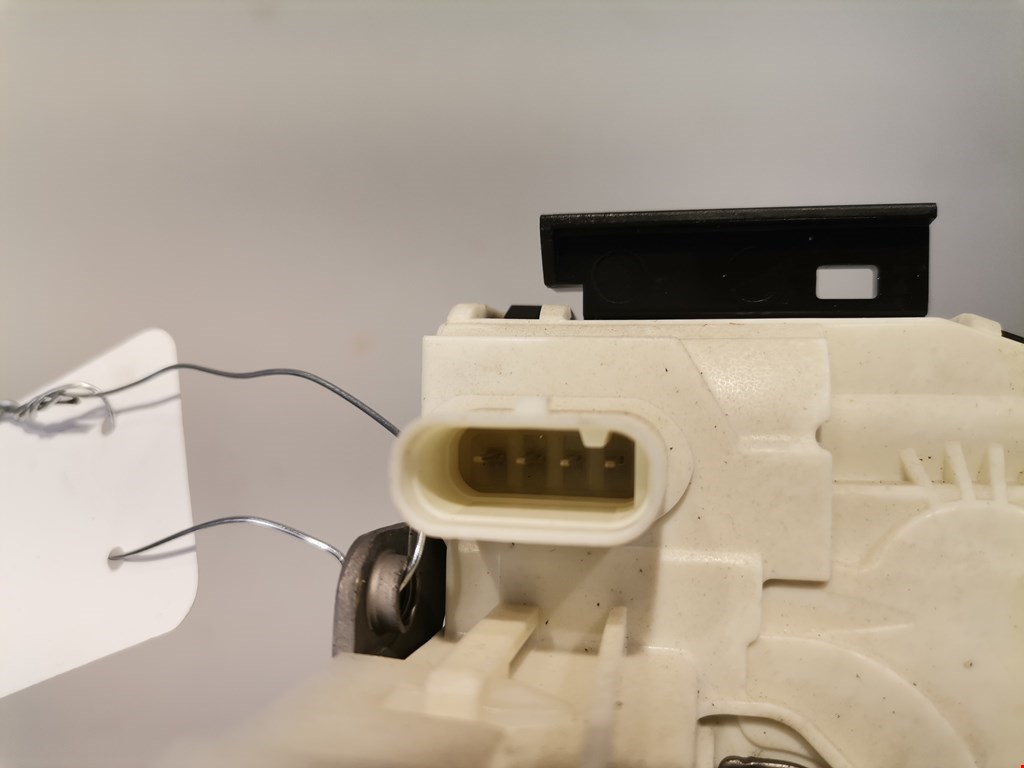 Замок двери задней левой MERCEDES-BENZ CLS-Class C218 2011-2017