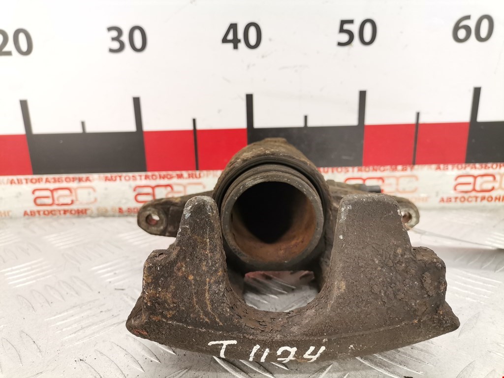 Суппорт передний правый FIAT Grande Punto 2005-2009