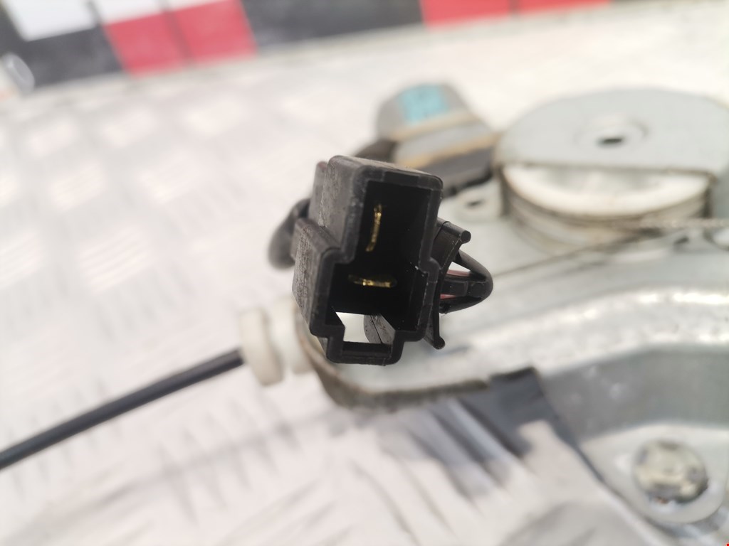 Стеклоподъемник задний правый OPEL Antara 2006-2015