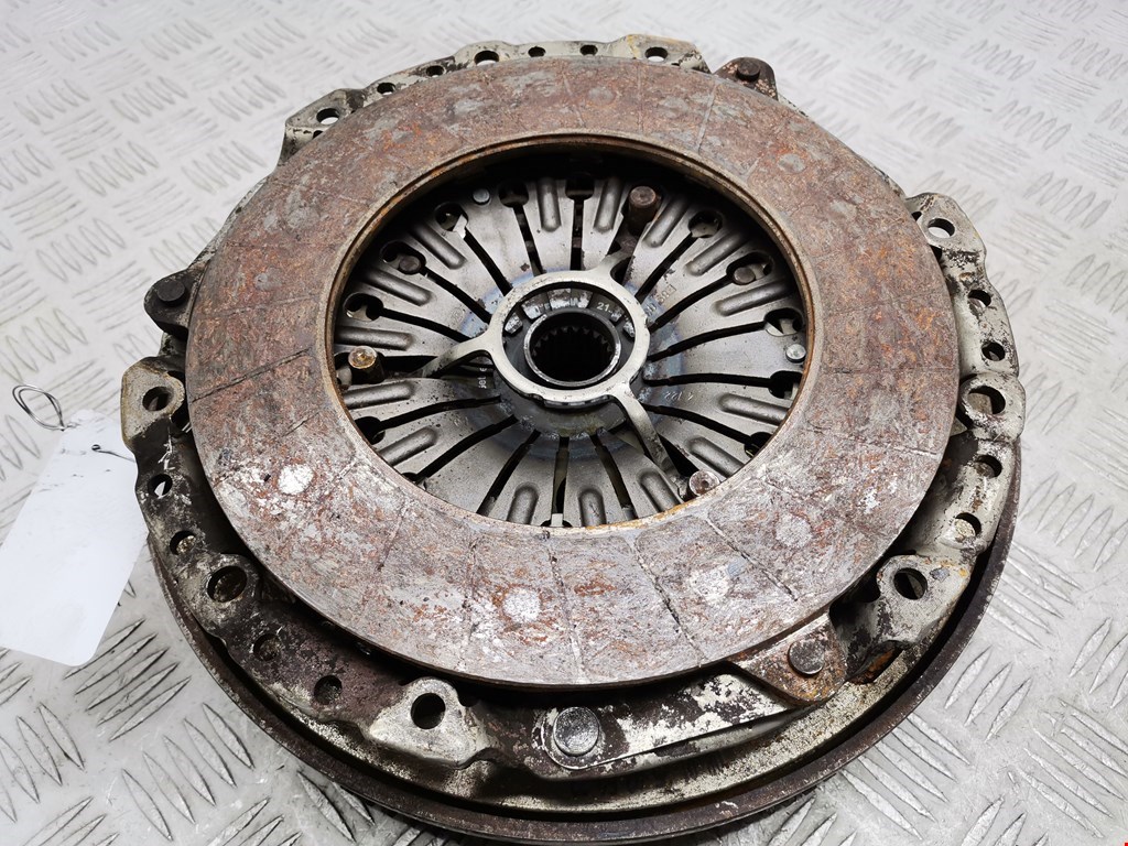 Маховик (демпфер сцепления) BMW 3er E90/E91 2005-2012