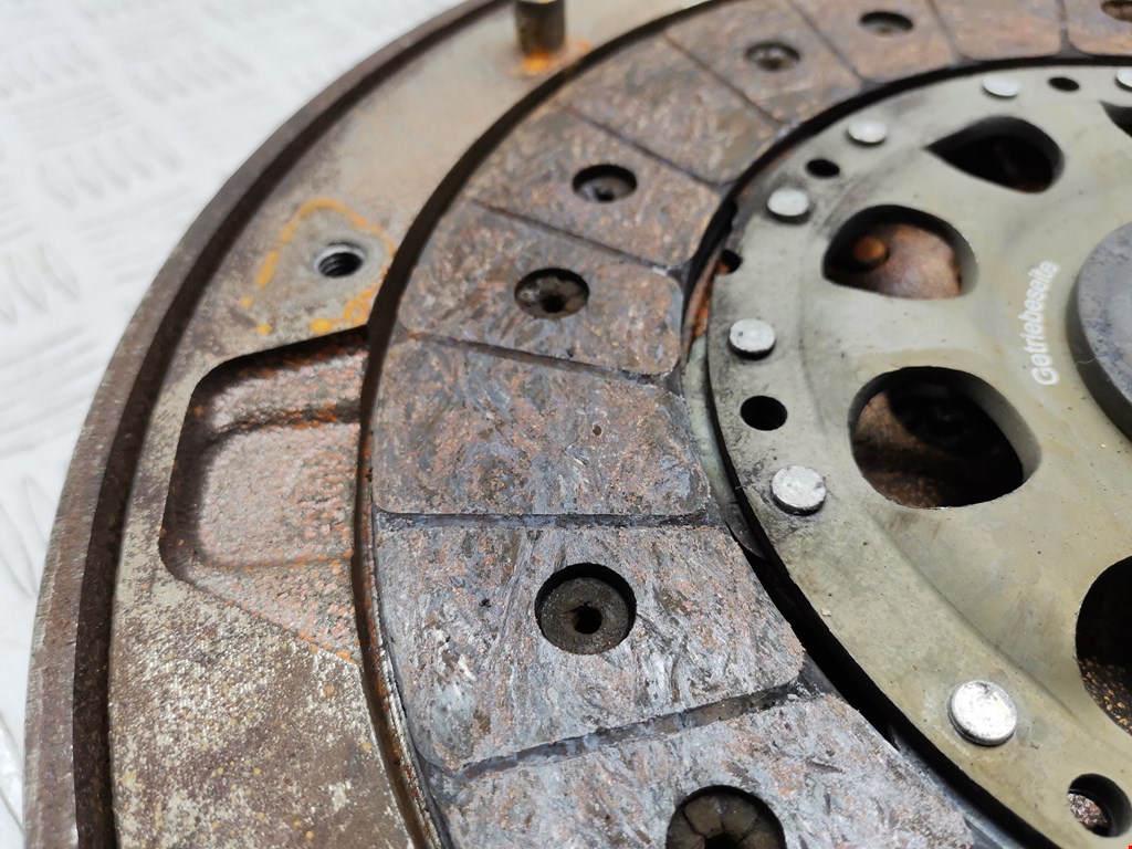 Маховик (демпфер сцепления) BMW 3er E90/E91 2005-2012