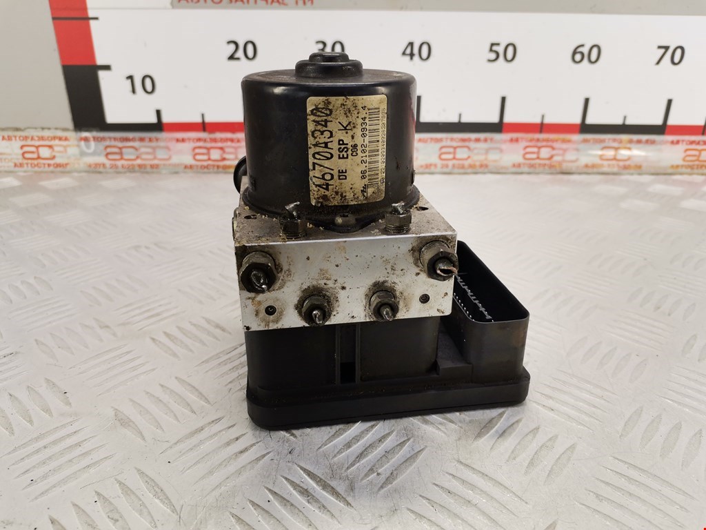 Блок ABS (насос) MITSUBISHI Outlander XL 2006-2012