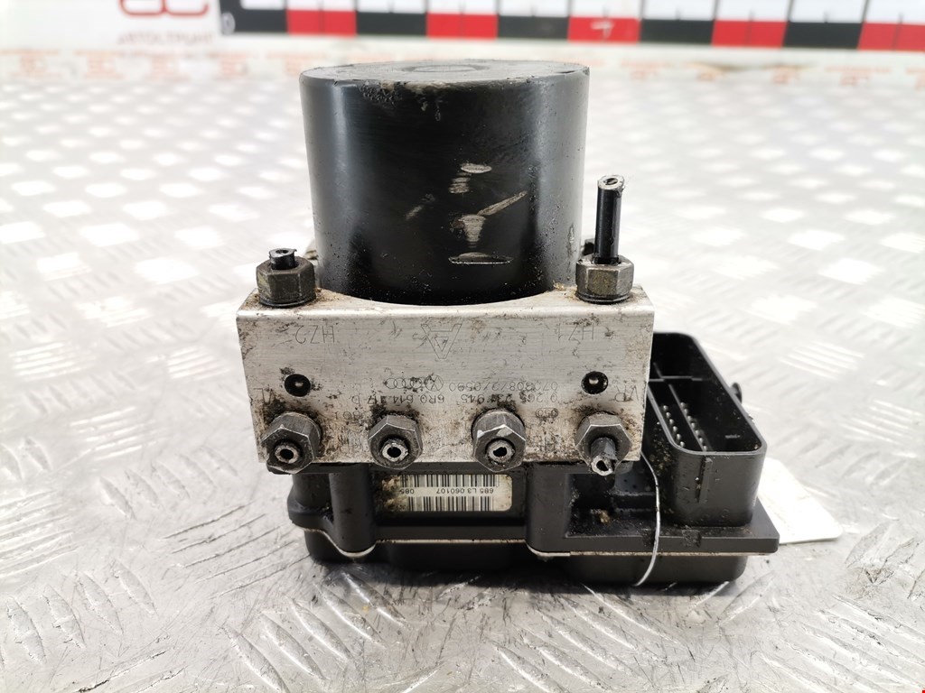 Блок ABS (насос) SKODA Roomster 2006-2015