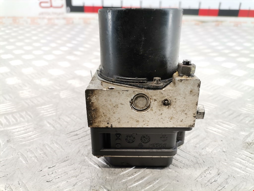 Блок ABS (насос) SKODA Roomster 2006-2015