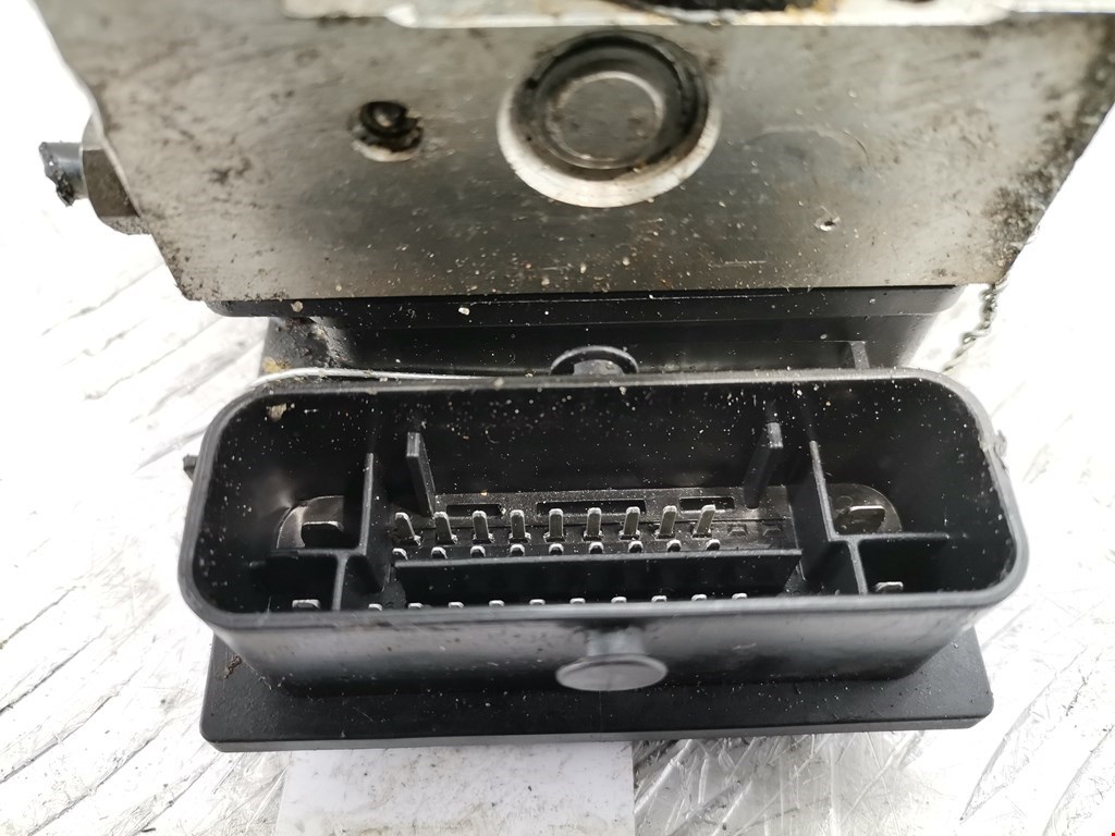 Блок ABS (насос) SKODA Roomster 2006-2015