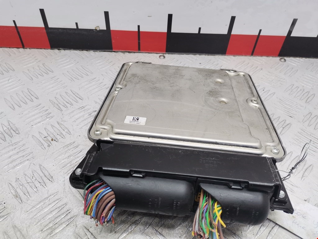 Блок управления двигателя (ЭБУ) AUDI A5 2007-2016