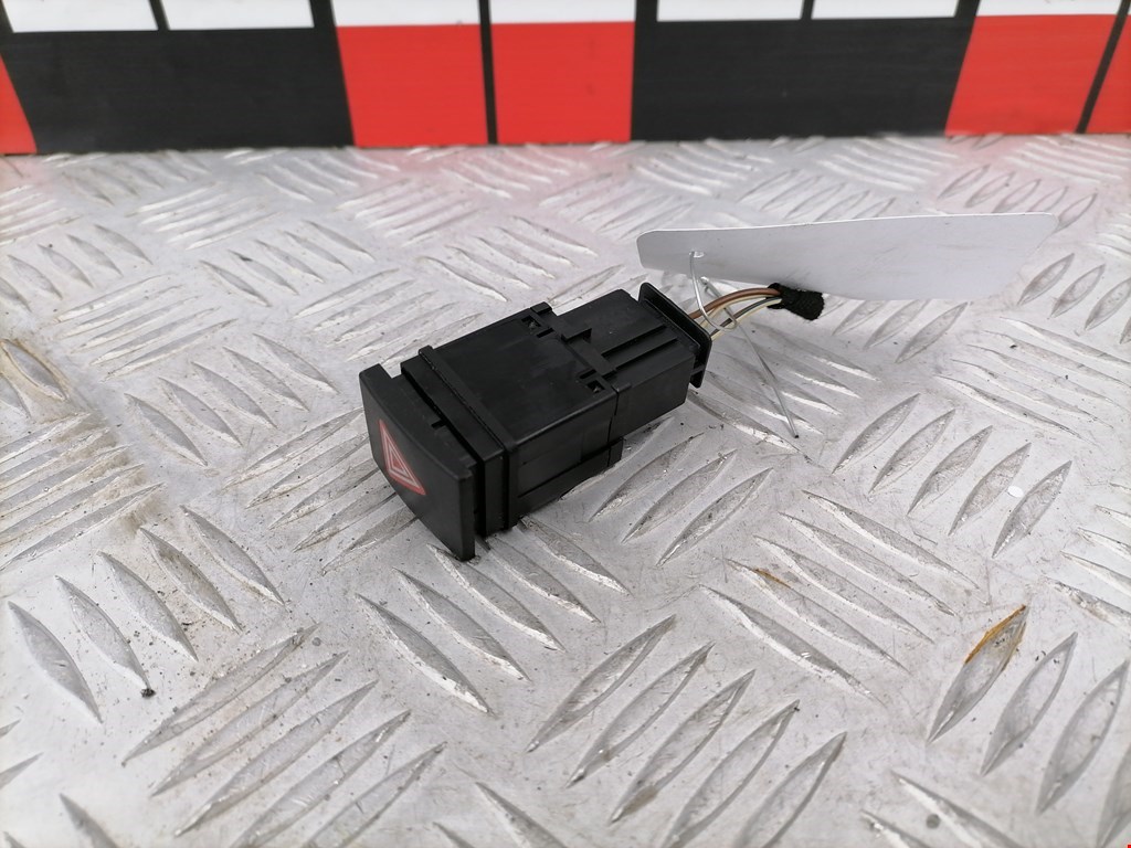 Кнопка аварийной сигнализации (аварийки) VOLKSWAGEN Polo IV 2001-2009