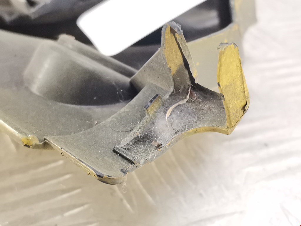 Решетка радиатора RENAULT Megane I 1996-2002