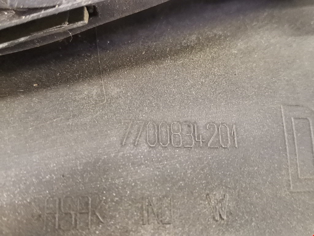 Решетка радиатора RENAULT Megane I 1996-2002