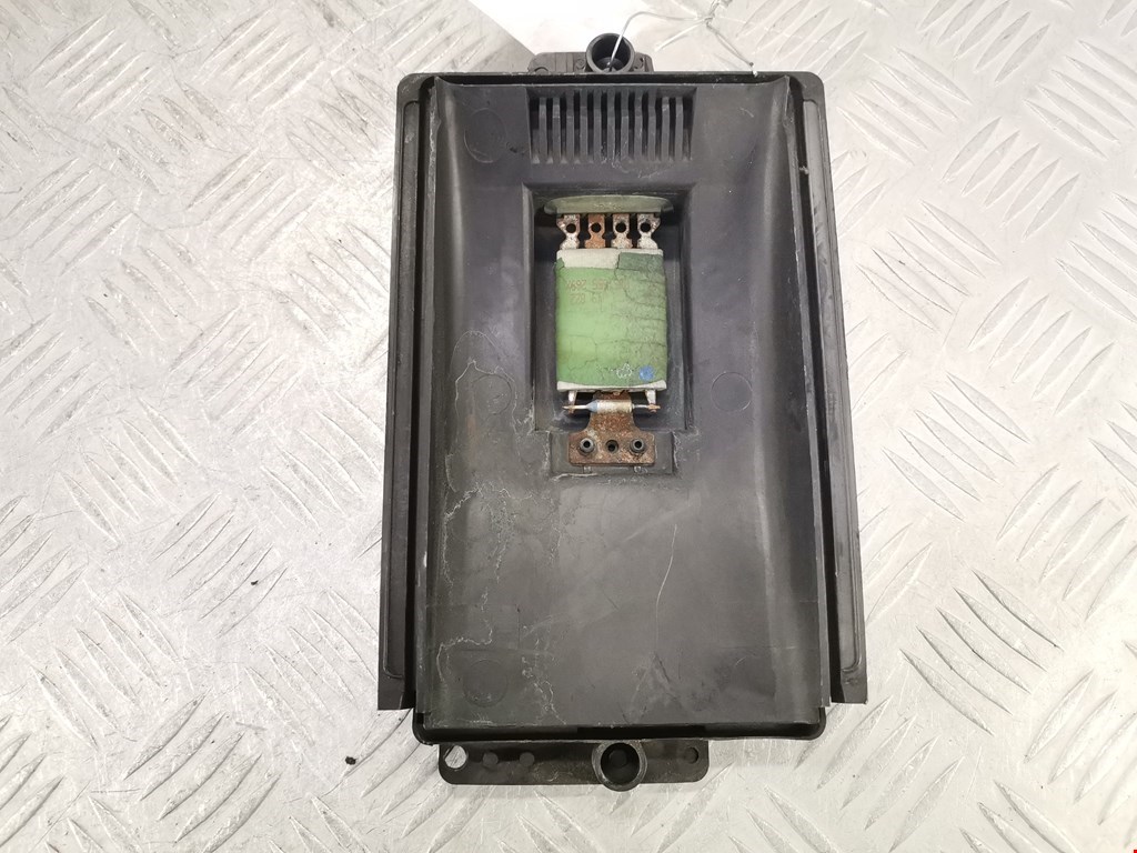 Резистор отопителя (сопротивление печки) AUDI A3 8L 1996-2003
