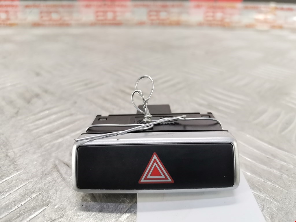 Кнопка аварийной сигнализации (аварийки) VOLKSWAGEN Sharan 2010-н.в.