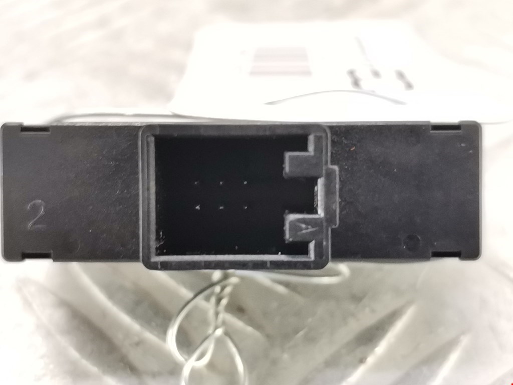 Кнопка аварийной сигнализации (аварийки) VOLKSWAGEN Sharan 2010-н.в.