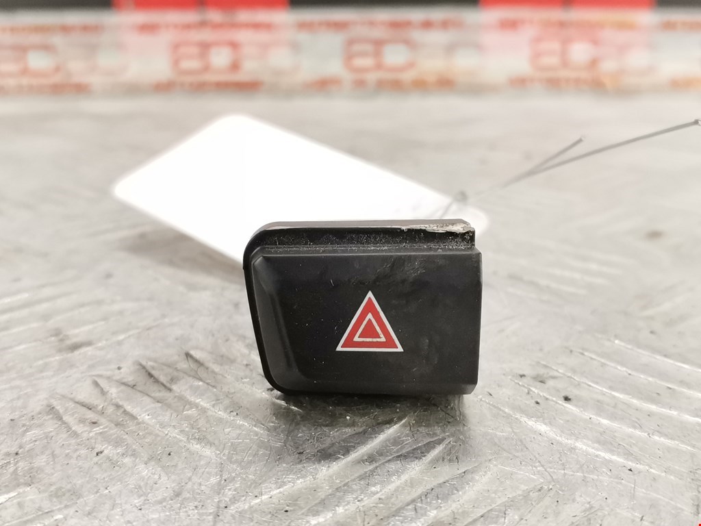 Кнопка аварийной сигнализации (аварийки) PEUGEOT 208 2012-2019