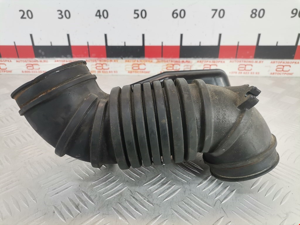 Патрубок воздушного фильтра MITSUBISHI Colt CJ 1995-2003