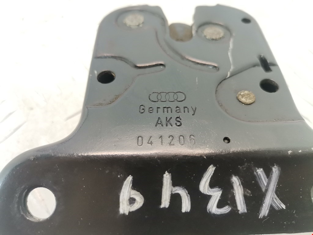 Замок багажника (крышки двери) AUDI A4 B5 1995-2001