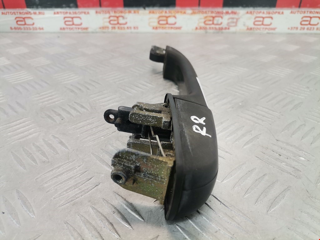 Ручка двери задней наружная правая LAND ROVER Discovery II 1998-2004