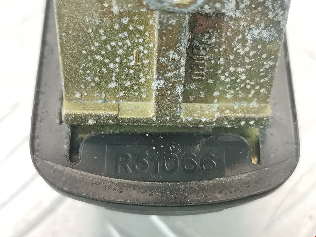 Ручка двери задней наружная правая LAND ROVER Discovery II 1998-2004