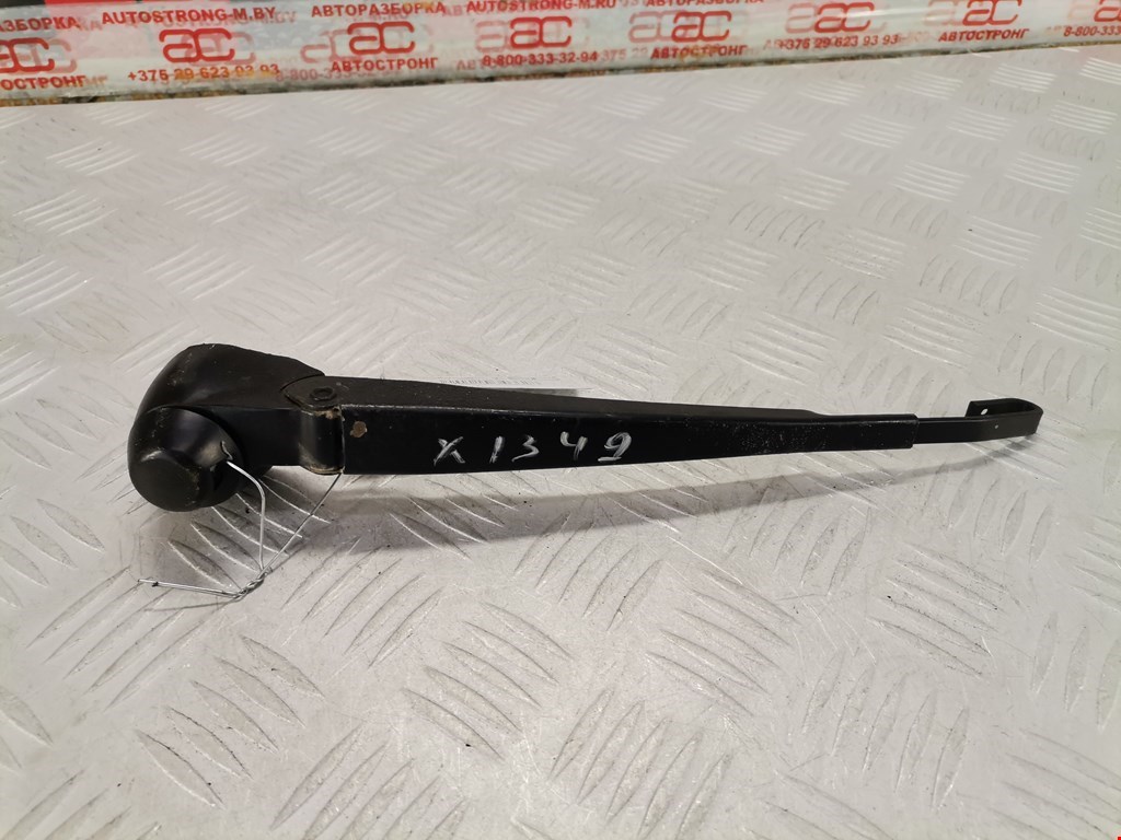 Поводок дворника задний (заднего) AUDI A4 B5 1995-2001