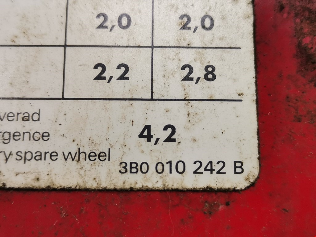 Лючок бензобака VOLKSWAGEN Passat B5 1997-2005