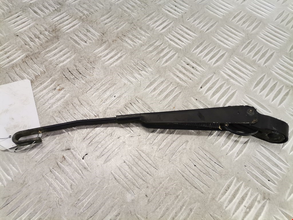 Поводок дворника задний (заднего) MITSUBISHI Space Star 1999-2006