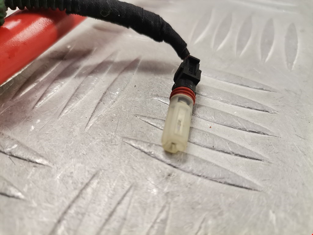 Клемма аккумулятора (плюс) + BMW 5er 5 серия E60/E61 2003-2010