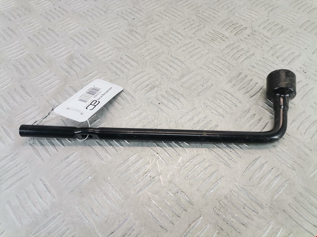 Ключ балонный HYUNDAI i30 2007-2012