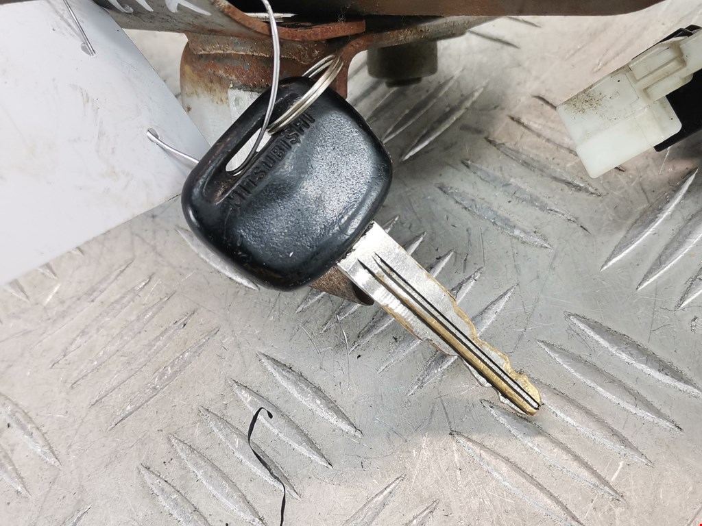 Замок зажигания MITSUBISHI Colt CJ 1995-2003