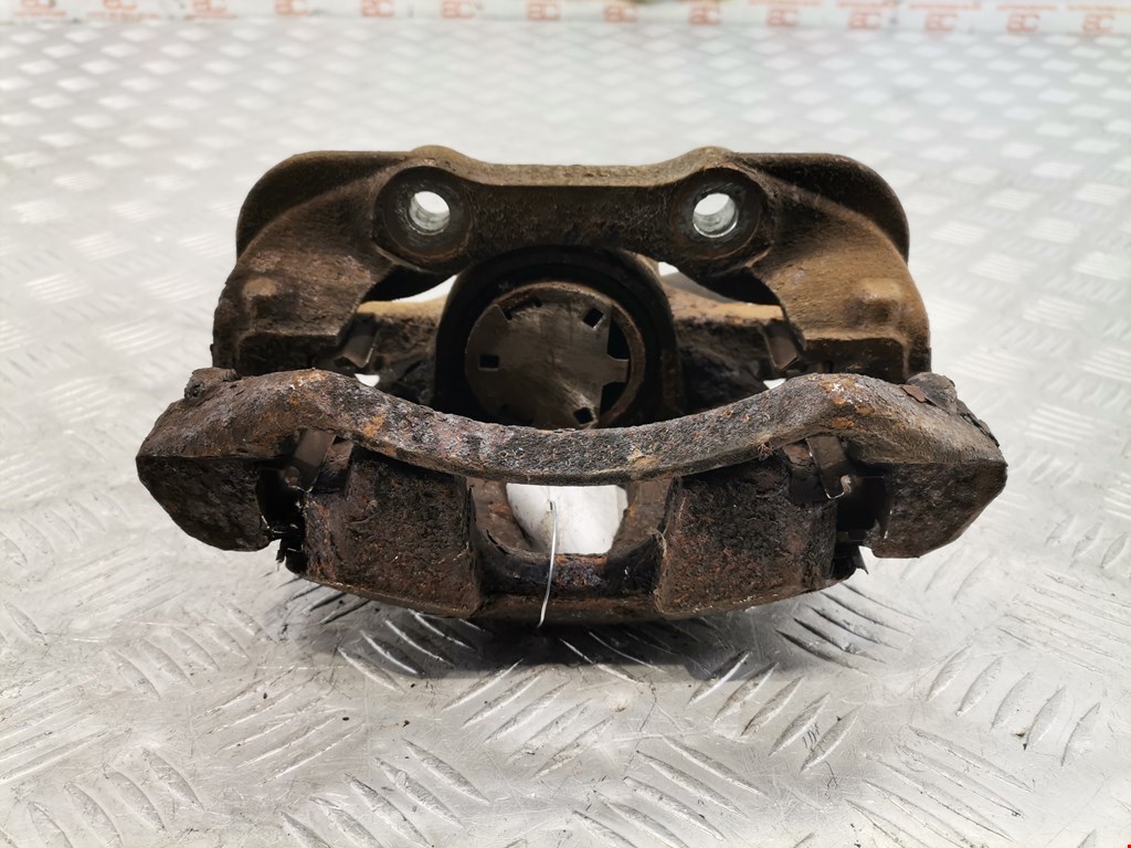 Суппорт передний правый PEUGEOT 308 2007-2015