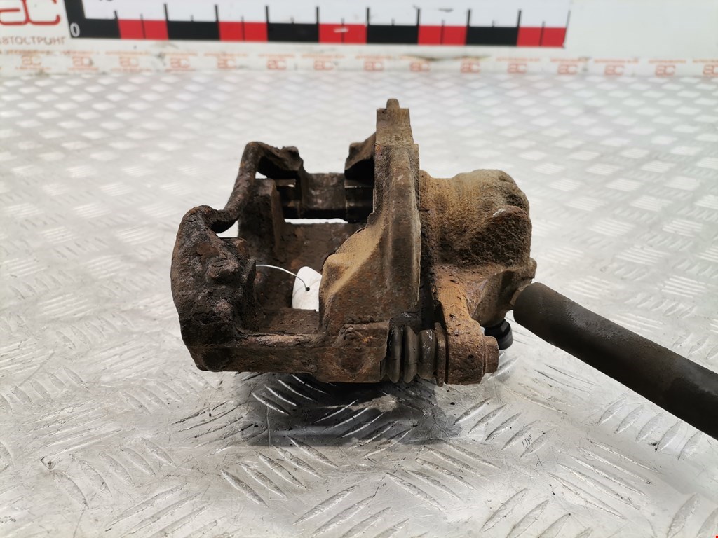 Суппорт передний правый PEUGEOT 308 2007-2015