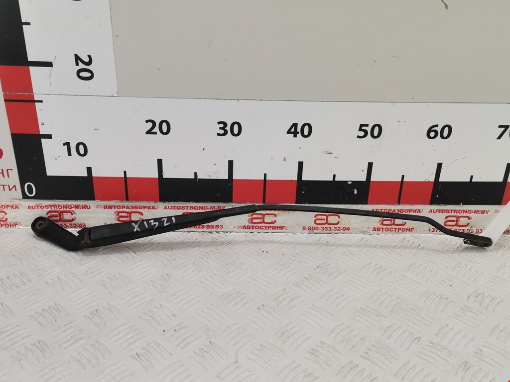 Поводок дворников передний левый/ правый VOLKSWAGEN Golf IV 1997-2003