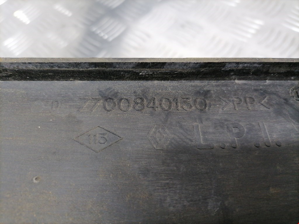 Диффузор (кожух) вентилятора RENAULT Megane I 1996-2002