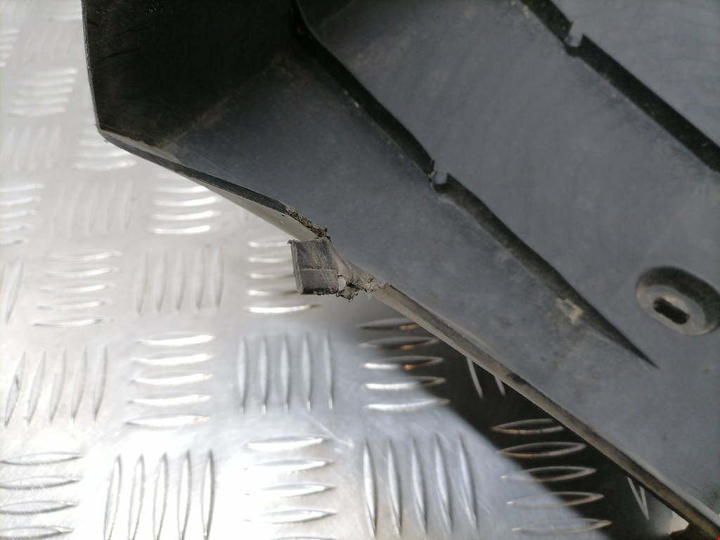 Диффузор (кожух) вентилятора RENAULT Megane I 1996-2002