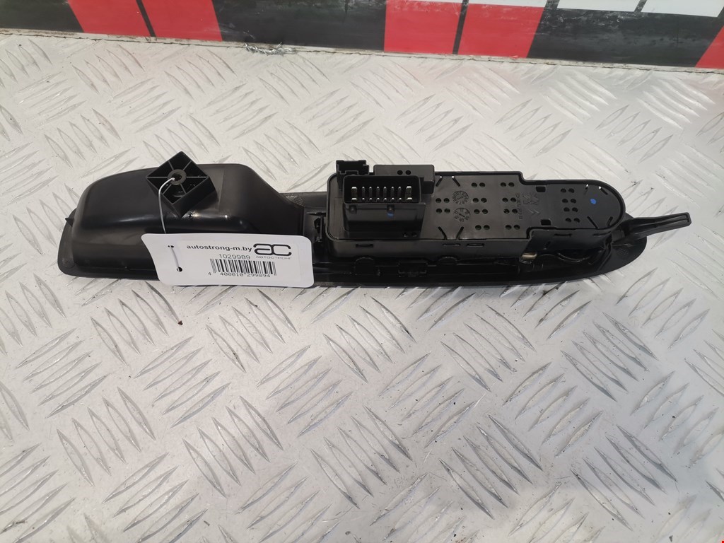 Блок управления стеклоподъемниками CITROEN DS3 2009-2015