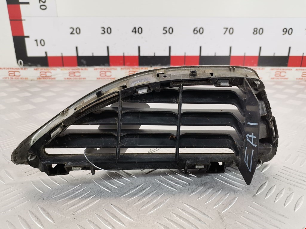 Решетка радиатора RENAULT Megane I 1996-2002
