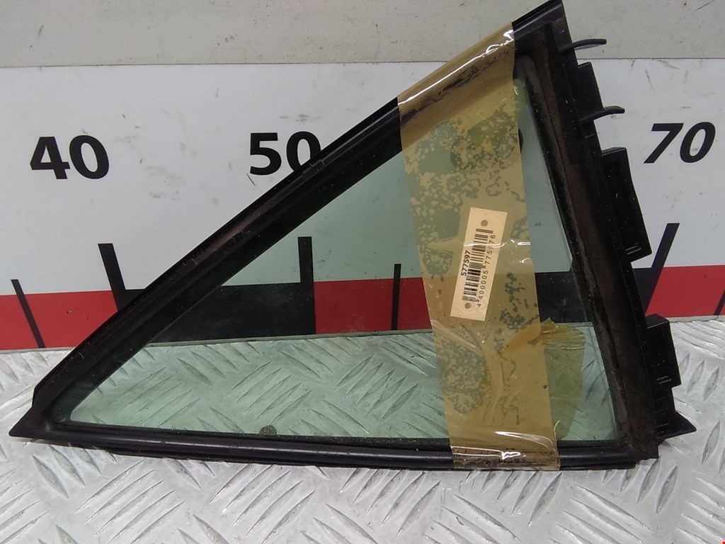 Стекло двери задней левой (форточка) Toyota Auris 1 (E150) (2007-2012)