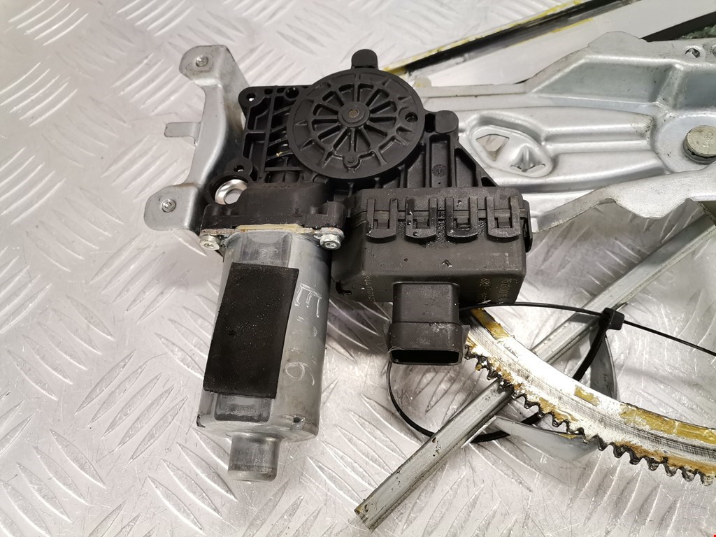 Стеклоподъемник передний правый OPEL Astra H/Family 2004-2015